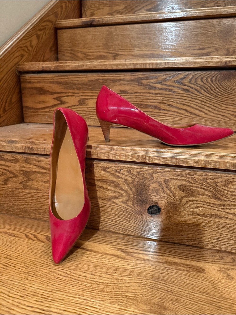 Classic Red Pointed-Toe Kitten Heel Pumps - Women's